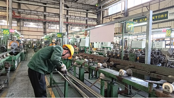 3�����У�����ֹ��ð���������