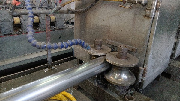 304����ֹ�ʳƷ��װ�ιܴ�ͬ��