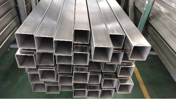 201����ֺ�304����ֵ�����