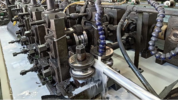 ����ֹܲĵ�Ӧ����ʴ����η����������Ĭɱ�֡���